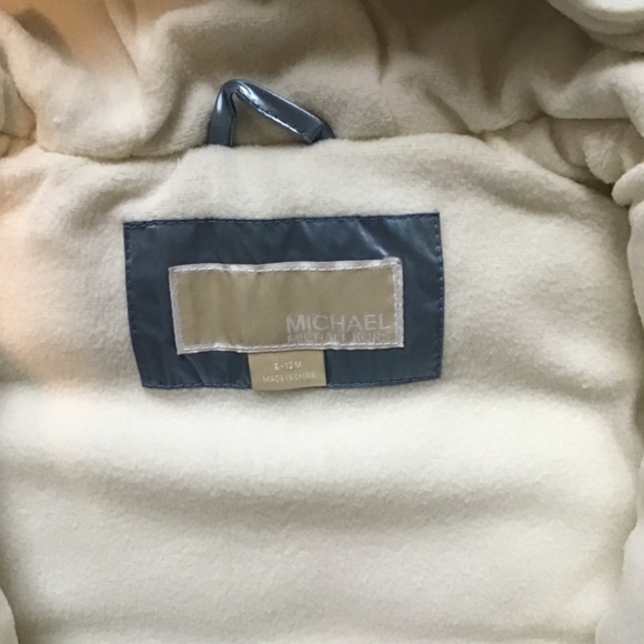 MICHAEL KORS Baby Girls Heavy Weight Front Zip Metallic Pram Jacket 6-12… - Picture 6 of 8